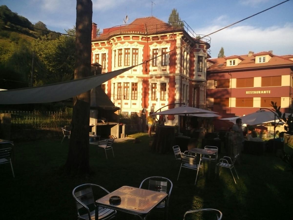 Hotel Restaurante Parador De Felechosa Exterior photo